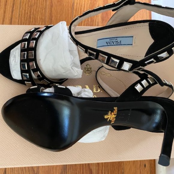 PRADA BLACK PATENT STUDDING SANDAL SIZE 38 NEW - Picture 5 of 9